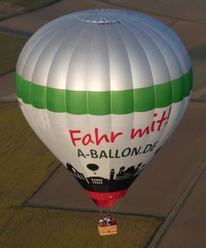 Unser Heissluftballon in Stadtfarben